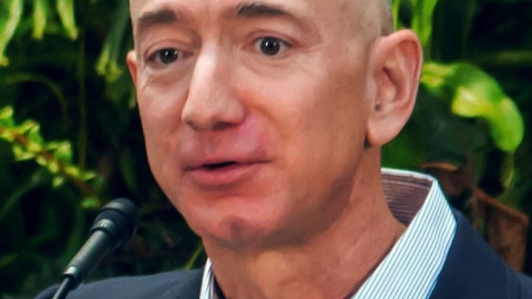 Jeffrey Preston Bezos: Tỷ phú giàu nhất hành tinh