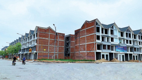 Nhà đầu tư "săn lùng" bất động sản trong mùa dịch