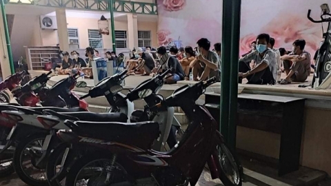 TP.HCM: Chủ tiệm internet mở cửa cho 42 thanh niên tụ tập chơi game