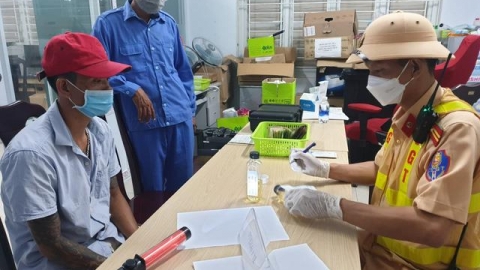 Đà Nẵng: Tài xế phê ma túy phóng xe container tốc độ cao, vượt chốt kiểm dịch