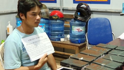 Điện Biên: Bắt quả tang đối tượng vận chuyển trái phép 10 bánh heroin