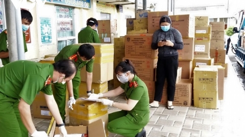 Cà Mau: Thu giữ hàng chục nghìn sản phẩm thuốc tây, thiết bị y tế không rõ nguồn gốc
