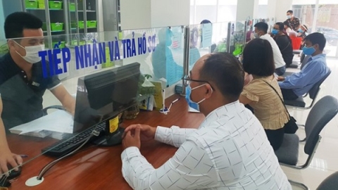Đề xuất cho lao động dôi dư được nghỉ hưu trước tuổi và hỗ trợ theo năm đóng BHXH