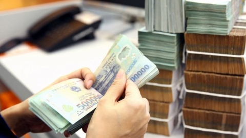 Dòng tiền lớn đang "ngóng đợi" cơ hội gia nhập thị trường chứng khoán