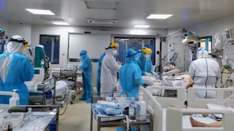 Thủ tướng Chính phủ yêu cầu khen thưởng kịp thời tập thể, cá nhân trong phòng chống dịch