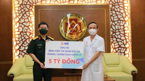 MB ủng hộ 5 tỷ đồng cho Bệnh viện Trung ương Quân đội 108