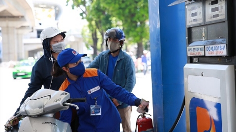 Thị trường xăng dầu ngày 13/10: Giá dầu thô biến động trái chiều