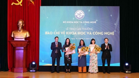 Công bố Giải thưởng báo chí về khoa học và công nghệ năm 2020
