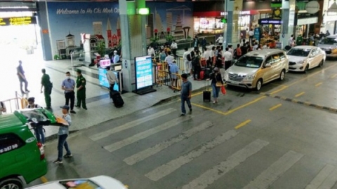 Kéo dài thời gian thí điểm dịch vụ xe chở khách từ sân bay đi các trung tâm du lịch