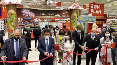 Khai mạc tuần hàng Việt Nam tại siêu thị Carrefour