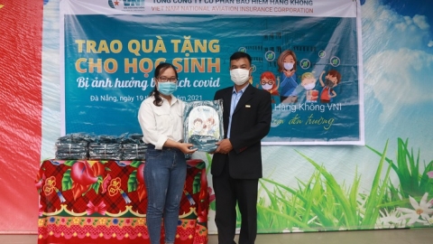 Bảo hiểm Hàng không đồng hành cùng học sinh khó khăn do dịch Covid-19