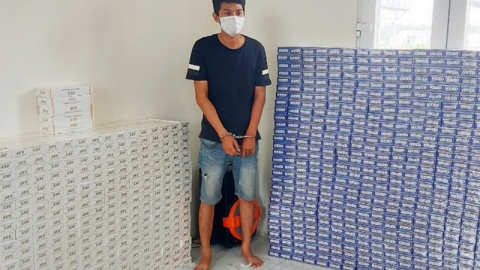 Công an huyện Càng Long thu giữ 27.700 gói thuốc lá lậu được ngụy trang trong thùng khẩu trang