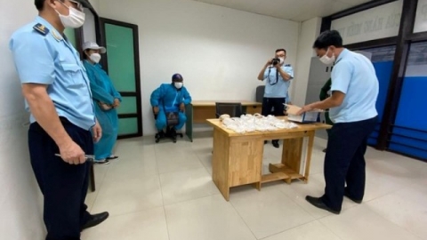 Quảng Trị phát hiện xe ôtô vận chuyển 1,7kg vàng và 10.000 USD qua biên giới