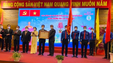 Bệnh viện Chợ Rẫy đón nhận Huân chương Độc lập hạng Nhất