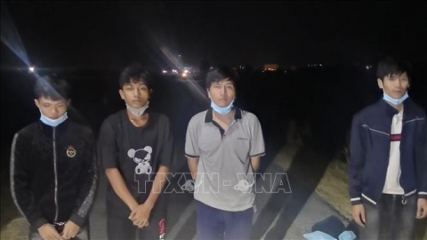 Bắt giữ 4 người nhập cảnh trái phép từ Campuchia về Việt Nam qua đường tiểu ngạch