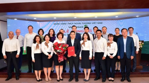 Vietcombank công bố quyết định thành lập Khối Vận hành và một số quyết định nhân sự Trụ sở chính