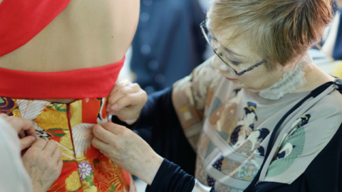 Kobayashi Eiko - Người kể câu chuyện thời đại qua trang phục kimono