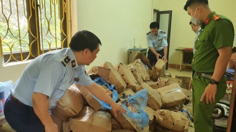 Phát hiện 1,5 tấn chân lợn đông lạnh không rõ nguồn gốc, xuất xứ