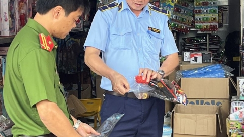 Hà Nội: Thu giữ gần 2.000 sản phẩm đồ chơi trẻ em nhập lậu