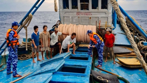 Phát hiện tàu vận chuyển 150.000 lít dầu DO không rõ nguồn gốc