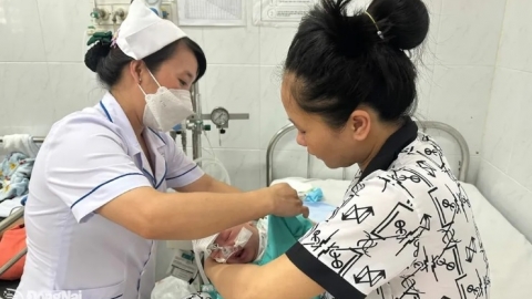 Đồng Nai: Nhiều bệnh viện công lập thiếu điều dưỡng trầm trọng