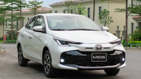 Toyota đạt doanh số hơn 23.000 xe, đứng Top 1 thị trường Việt