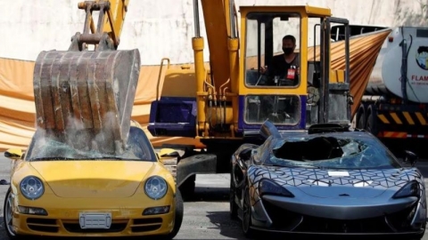 Philippines mạnh tay tiêu hủy siêu xe Lamborghini, Bentley nhập lậu ra sao?