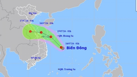 Áp thấp nhiệt đới vào Biển Đông, miền Bắc, miền Trung mưa lớn kéo dài