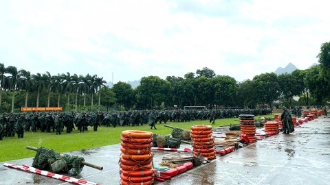 Bắc Giang: Hơn 6 nghìn cán bộ, chiến sĩ nỗ lực giúp dân chống lũ