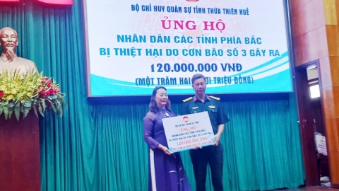 Thừa Thiên Huế- Gần 3 tỷ đồng (đợt 1) cứu trợ nạn nhân lũ lụt các tỉnh phía bắc