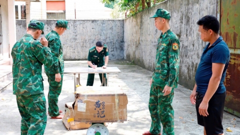 Biên phòng Quảng Ninh tạm giữ 7.000 chiếc bánh trung thu không rõ nguồn gốc