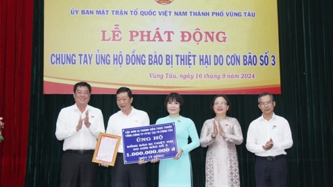 TP.Vũng Tàu: Nhiều cụ cao niên ủng hộ đồng bào bị bão lũ hàng chục triệu đồng