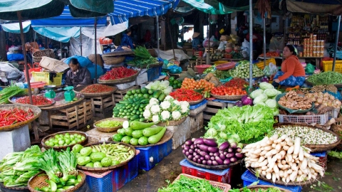 Ngăn chặn găm hàng, tăng giá bất hợp lý sau bão