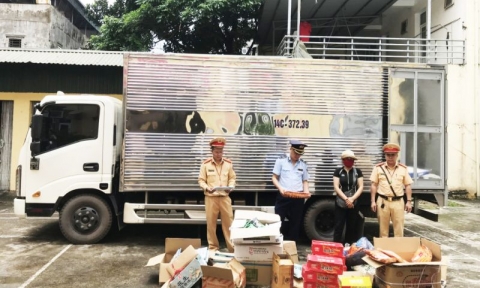 Quảng Ninh tạm giữ trên 2.400 sản phẩm thực phẩm nhập lậu