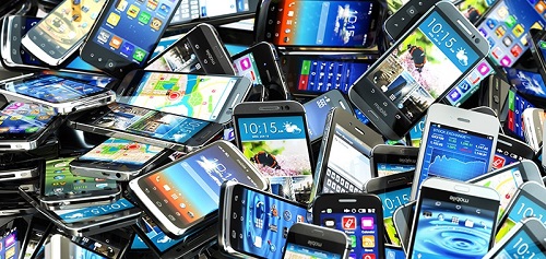 Sôi động thị trường smartphone đã qua sử dụng