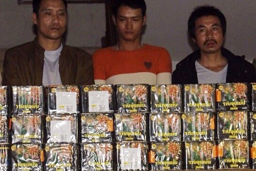 Quảng Bình: Bắt 130 kg pháo hoa được giấu kín trong xế hộp