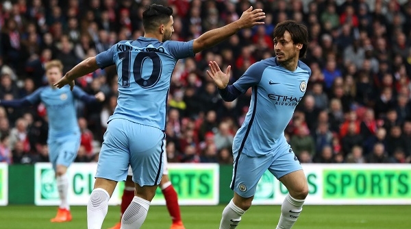 Silva và Aguero tỏa sáng, Man City vào bán kết Cup FA