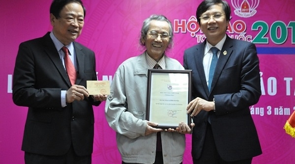 Bảo tàng Báo chí Việt Nam tiếp nhận gần 1.400 hiện vật hiến tặng