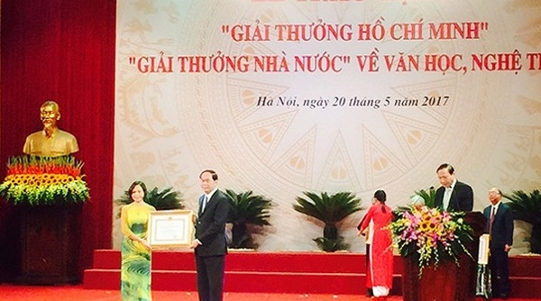Trao tặng Giải thưởng Hồ Chí Minh, Giải thưởng Nhà nước về Văn học nghệ thuật