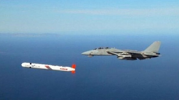 Nhật mua tên lửa Tomahawk: đe dọa ai?