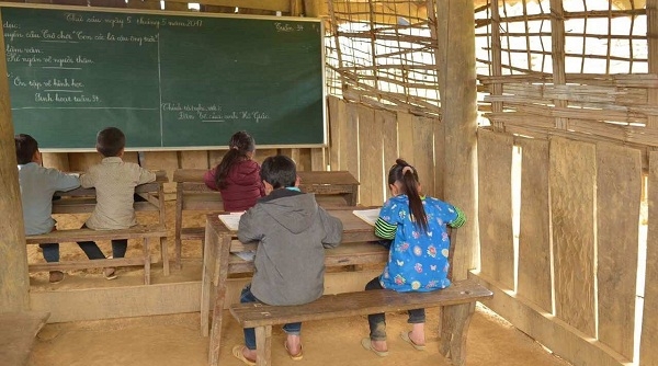 Tập đoàn FLC “mang” trường tiểu học lên vùng cao cho các em học sinh Pú Xi, Điện Biên
