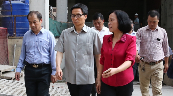 Phó Thủ tướng Vũ Đức Đam thị sát công tác phòng chống dịch sốt xuất huyết tại Hà Nội