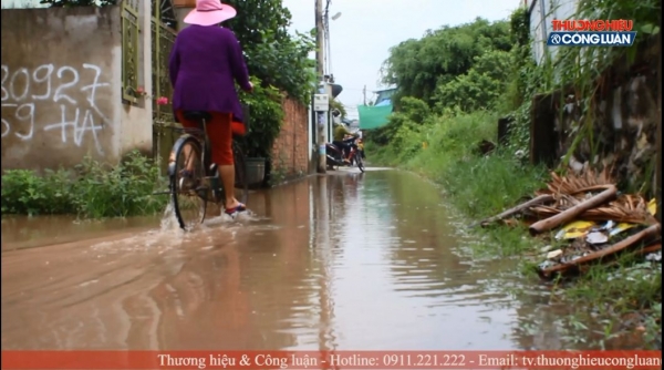 Đồng Nai: Người dân khốn khổ vì ngập nước nghiêm trọng bên cạnh dự án đang thi công