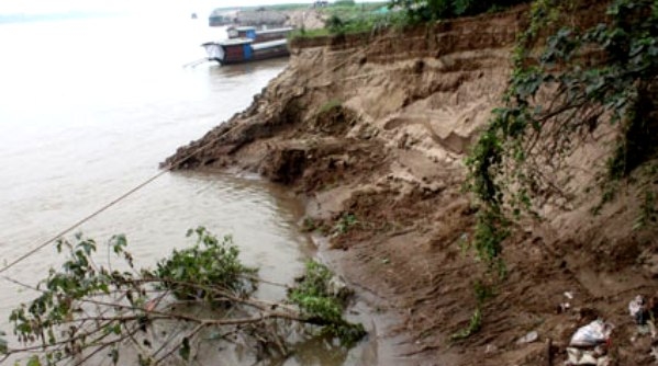 Hà Nội: Phê duyệt 2 dự án xử lý chống sạt lở bờ hữu sông Hồng