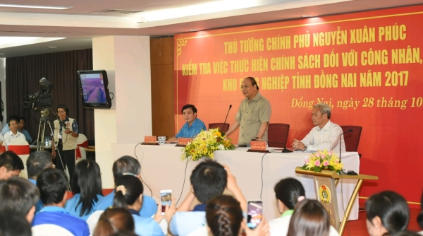 Thủ tướng Nguyễn Xuân Phúc: Sẽ có chính sách xây dựng nhà ở cho công nhân