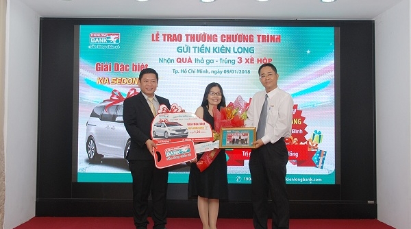 Kienlongbank trao thưởng 3 xe ô tô Kia cho khách hàng