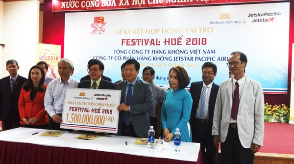 Vietnam Airline và Jetstar Pacific Airline tài trợ 1,5 tỷ đồng cho Festival Huế 2018