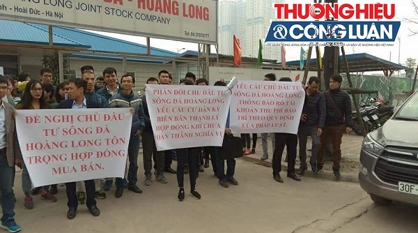 “Ép” khách ký thanh lý hợp đồng: Khách hàng vây trụ sở công ty Sông Đà Hoàng Long