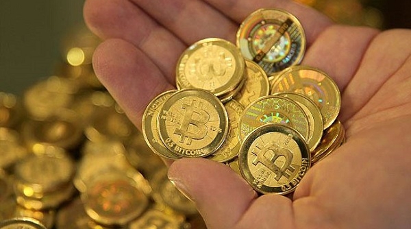 Thủ tướng yêu cầu tăng cường quản lý liên quan tới Bitcoin và các loại tiền ảo