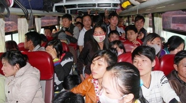 Ủy ban ATGT quốc gia yêu cầu xử lý các nhà xe tăng giá vé, nhồi nhét khách